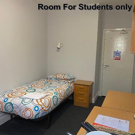 Charming Rooms For Students Only, Cricklewood Lane - Sk ลอนดอน ภายนอก รูปภาพ